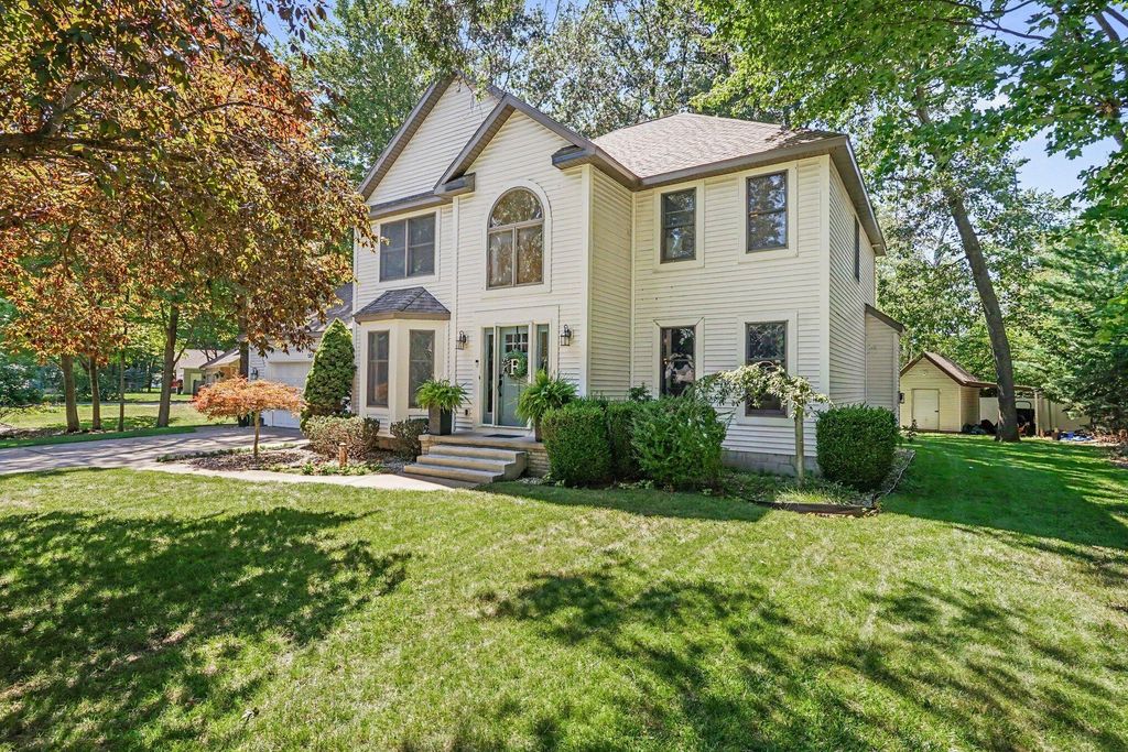 5071 Shady Creek Drive, Norton Shores city