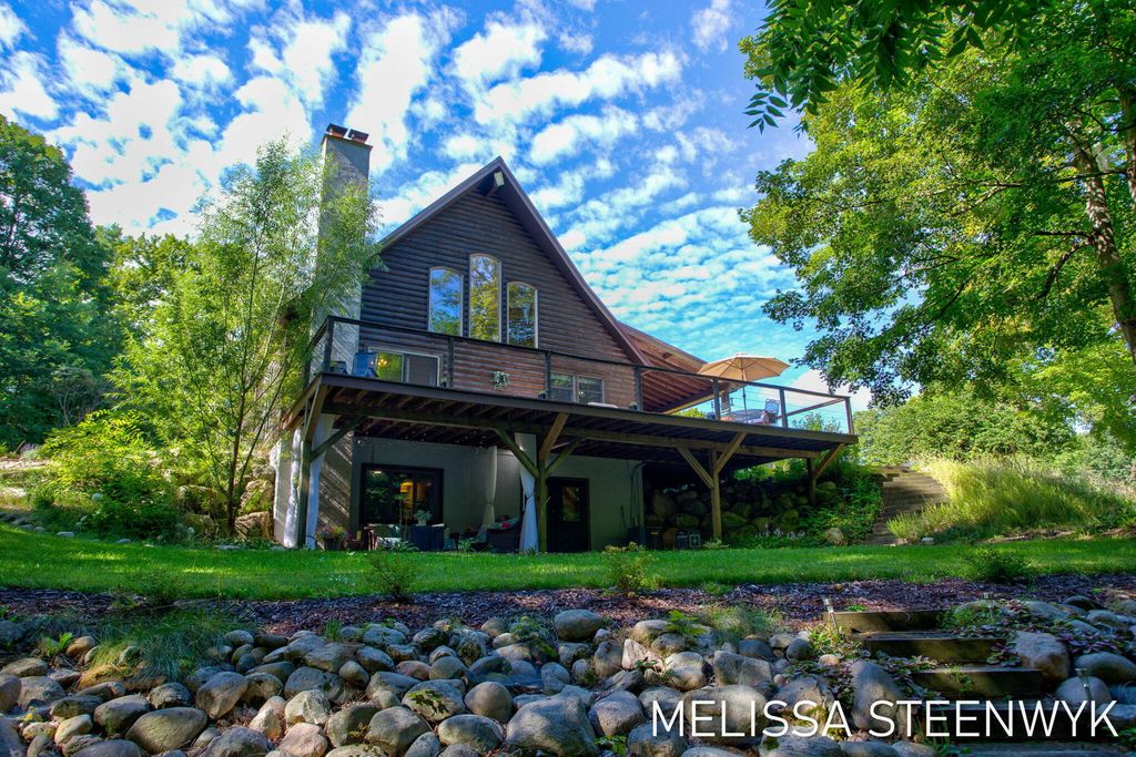 515 Harter Drive, Otsego township
