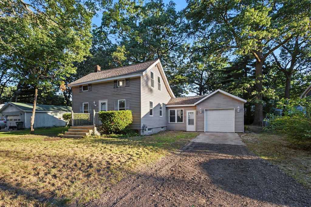 260 Eric Avenue, Norton Shores city