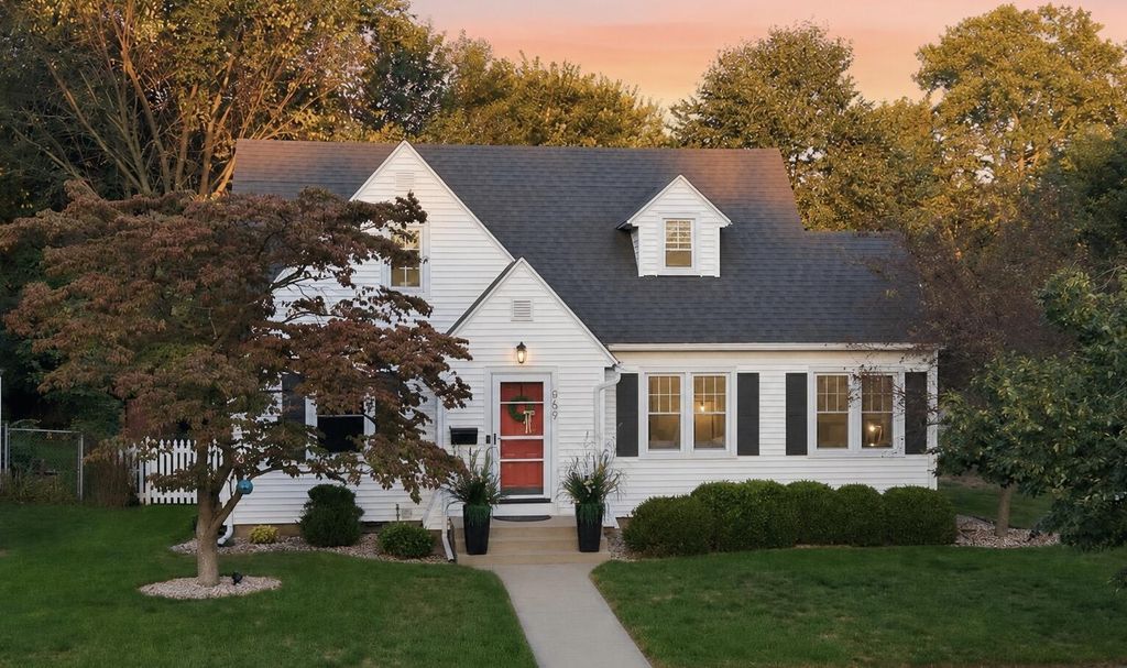 669 Columbia Avenue, Holland city