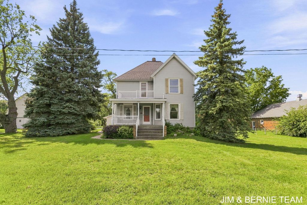 3185 104th Avenue, Holland charter township