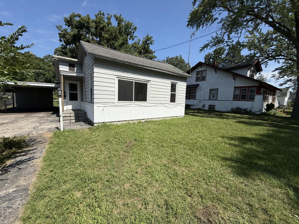 758 Oak Avenue, Muskegon city