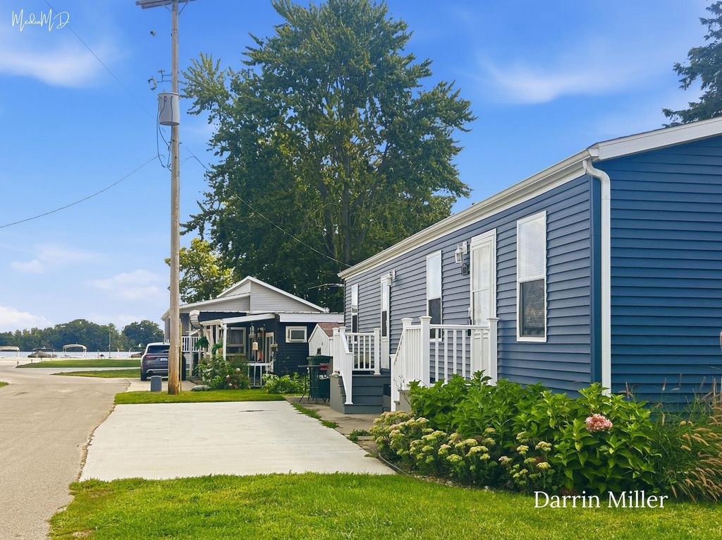 4567 Circle Inn Drive, Orangeville township