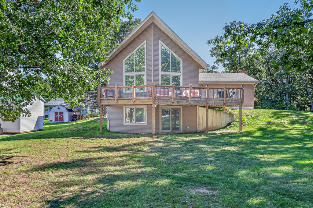 8794 S Spruce Avenue, Newaygo