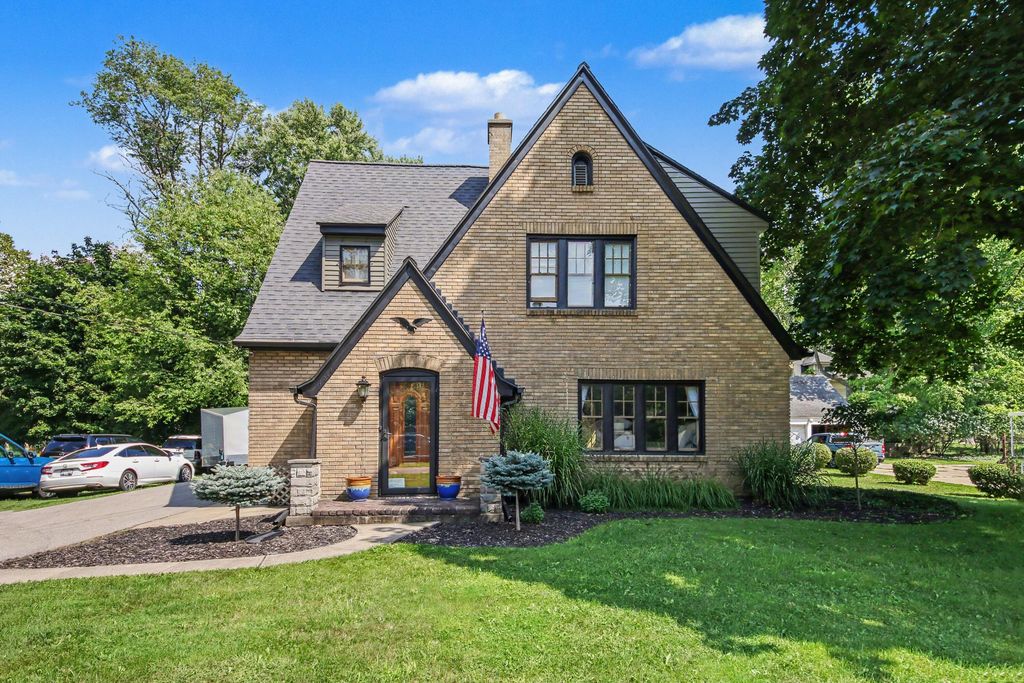 1214 Oakleigh Avenue Nw, Grand Rapids city