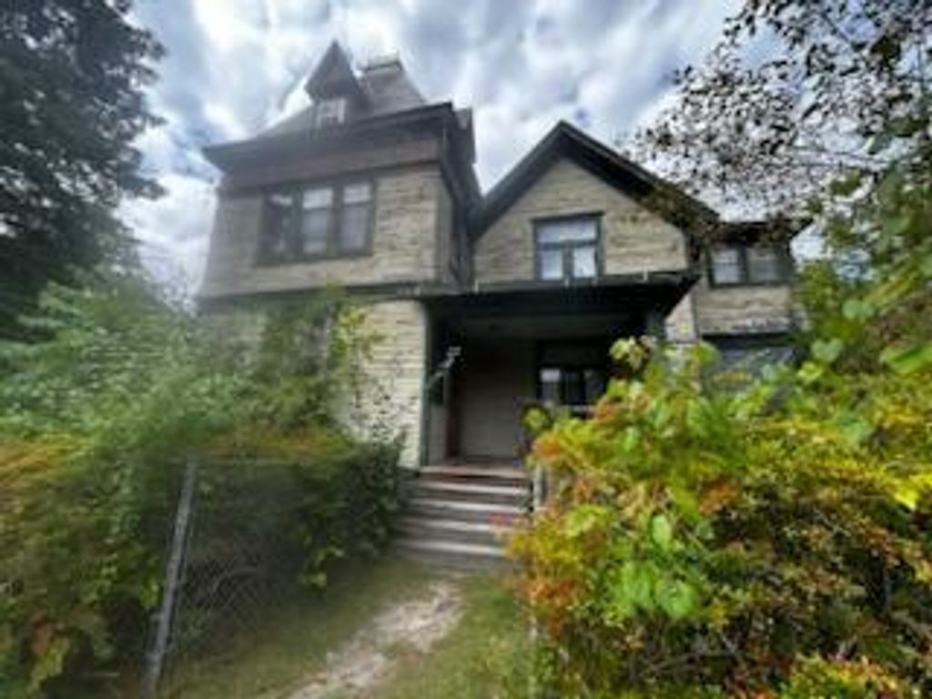 723 Sheridan Avenue, Saginaw city