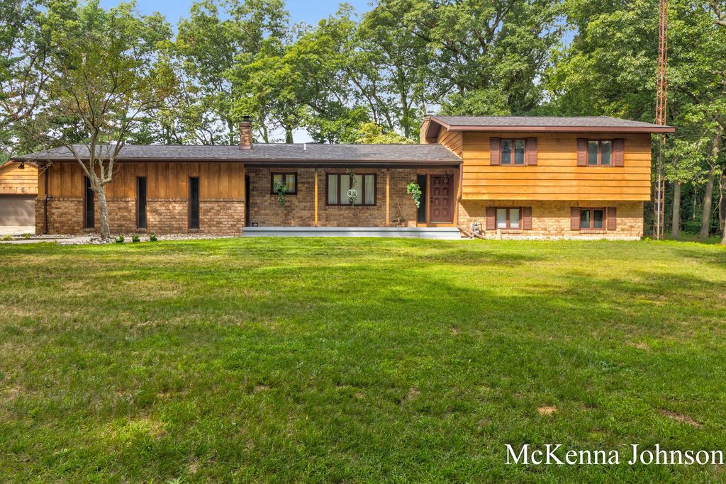 299 N Brooks Road N, Muskegon charter township