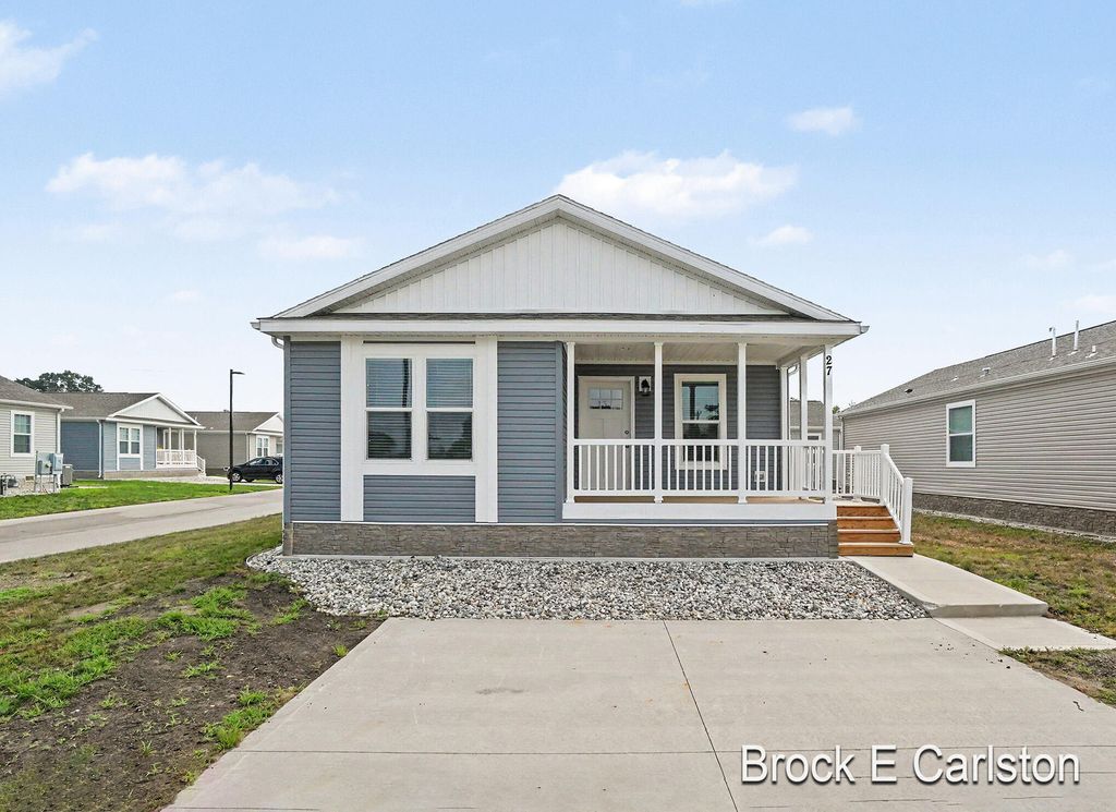 1283 E Ellis Road Unit: 27, Norton Shores city