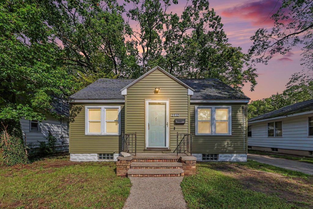 3132 5th Street, Muskegon Heights city