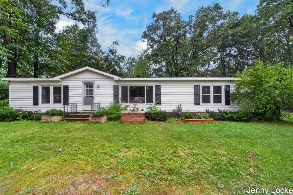 6165 N Weber Road, Fruitland township