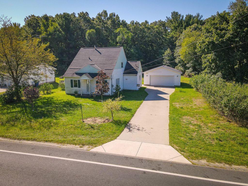 1807 Shettler Road, Fruitport charter township