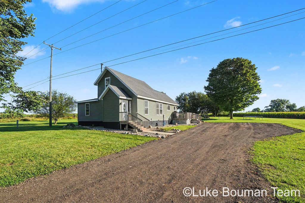 3173 Dumont Road, Allegan