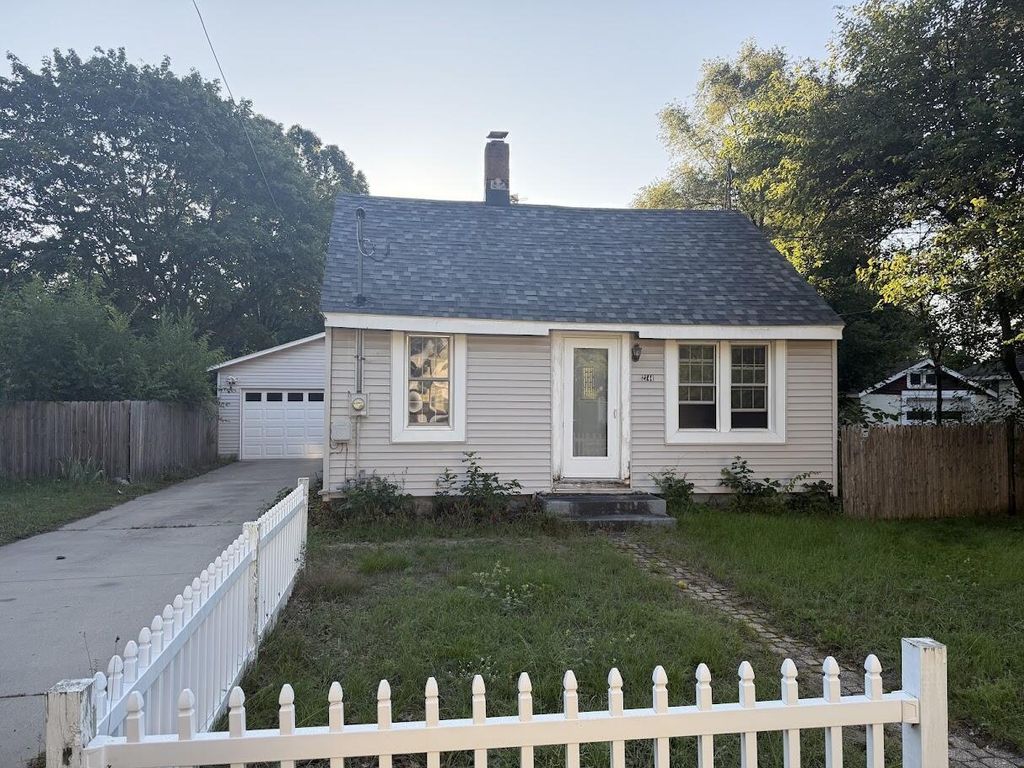 2744 Huizenga Street, Muskegon