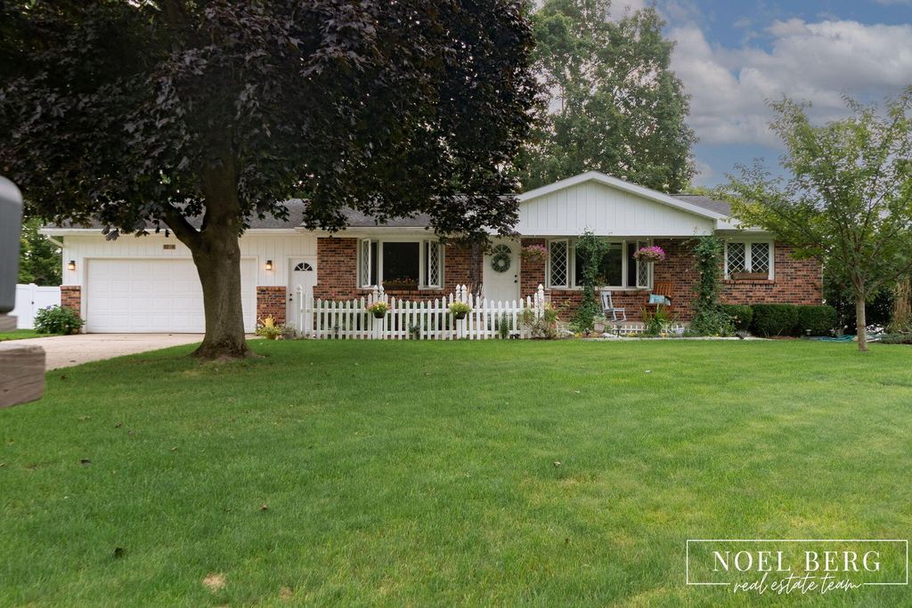 1216 Sycamore Drive, Jenison