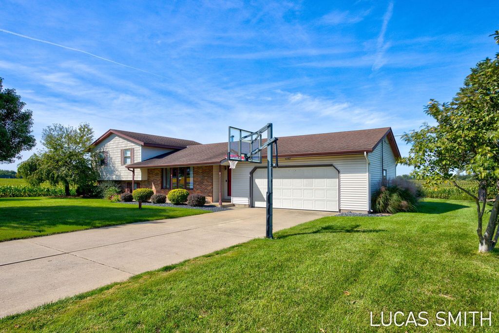 4298 40th Street, Holland