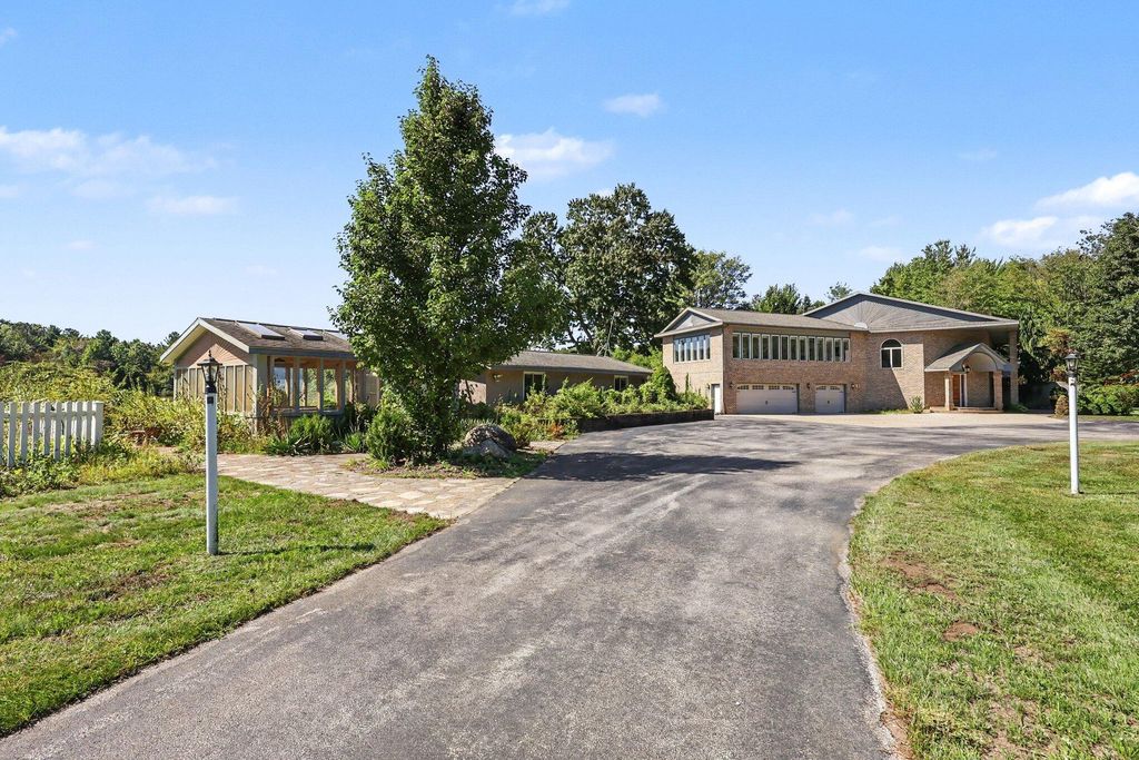 4901 S Hilton Park Road, Fruitport