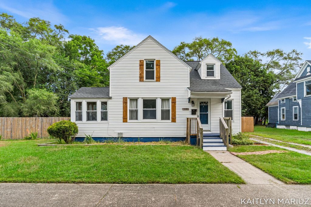 448 Allen Avenue, Muskegon