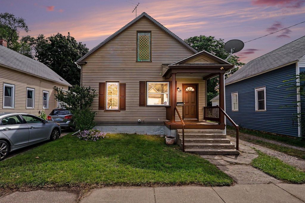 17 E Isabella Avenue, Muskegon