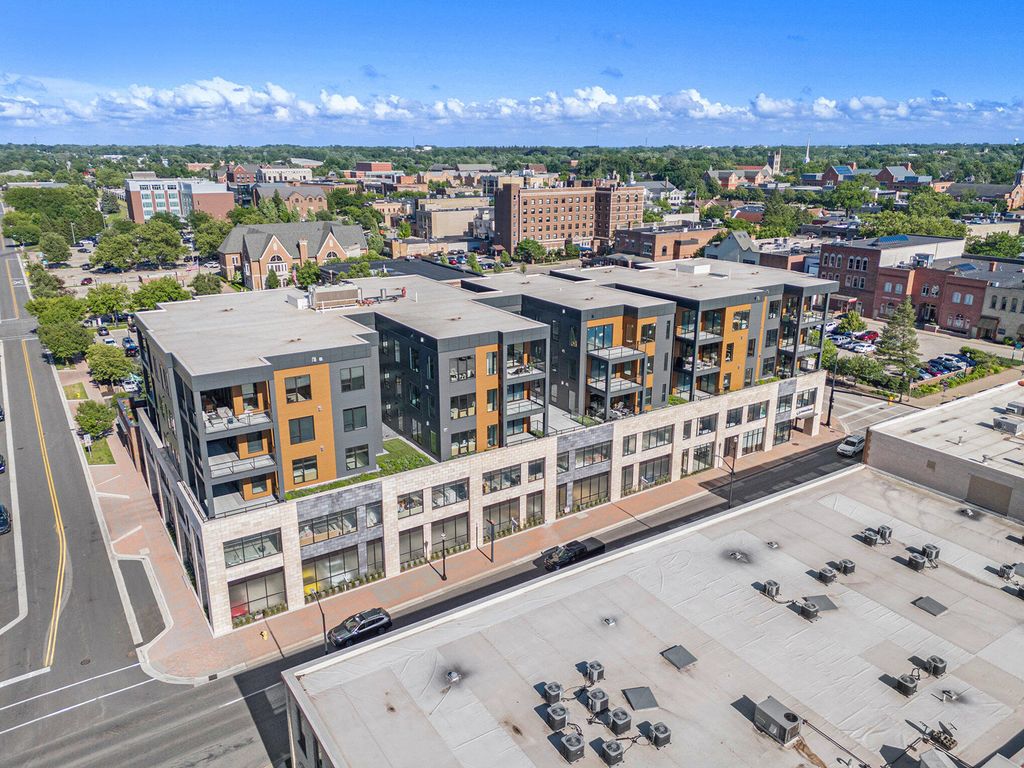 159 S River Avenue Unit: 504, Holland