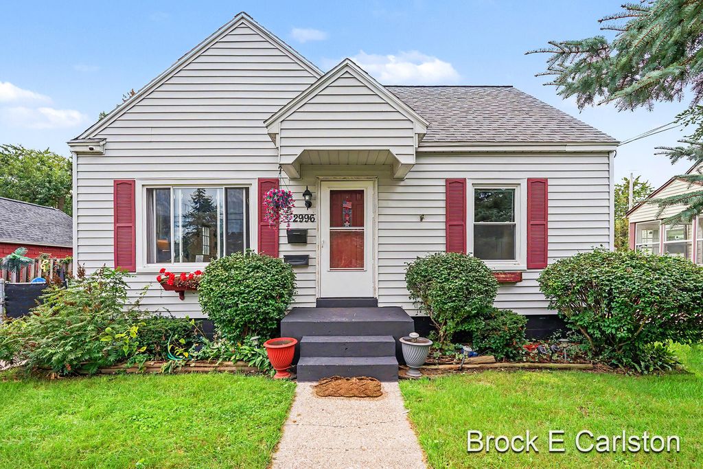 2996 Roosevelt Road, Roosevelt Park