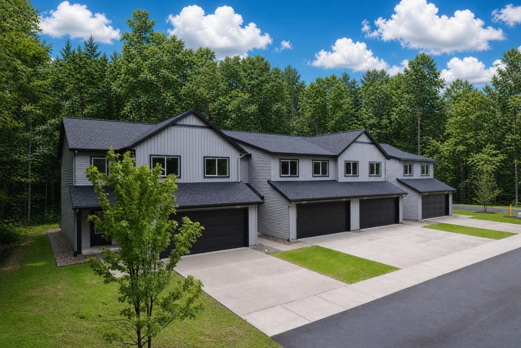 17226 Roosevelt Road, Spring Lake