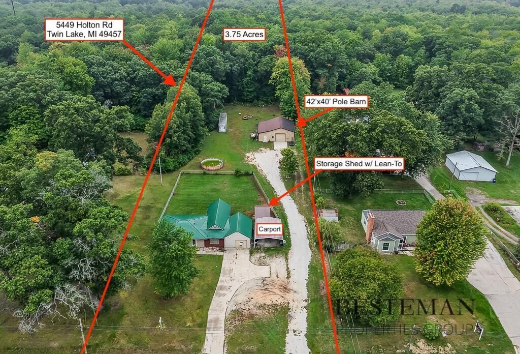 5449 Holton Road, Twin Lake