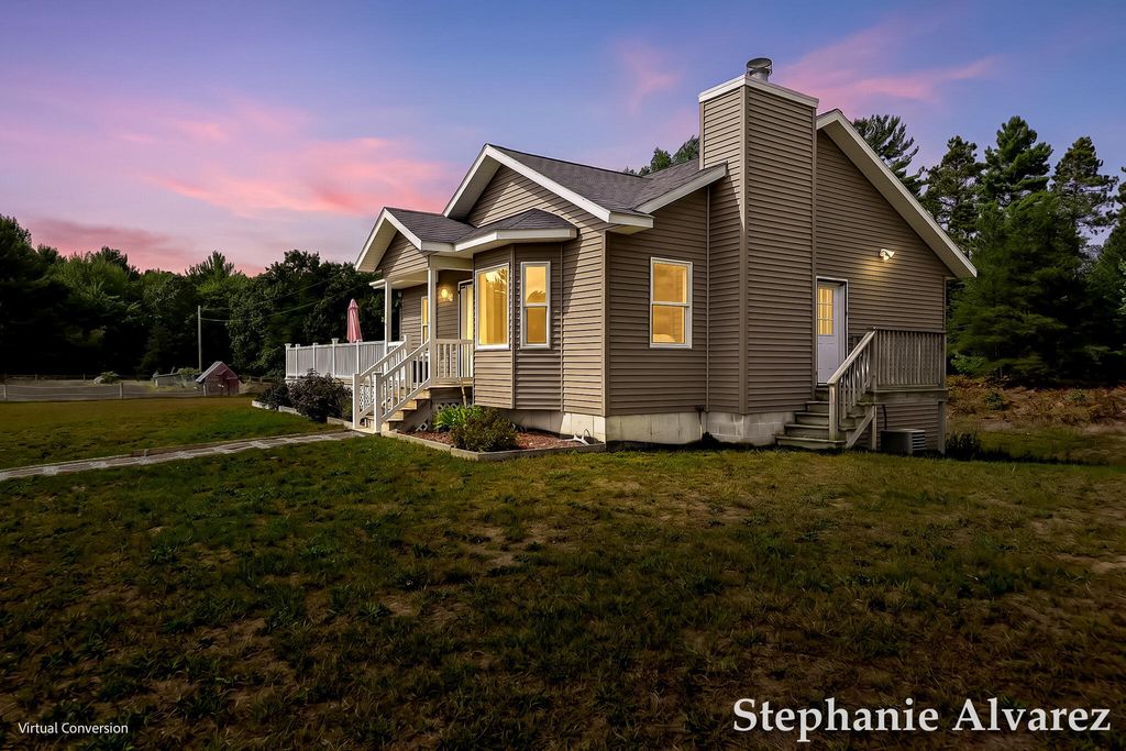 8616 S 72nd Avenue, Montague
