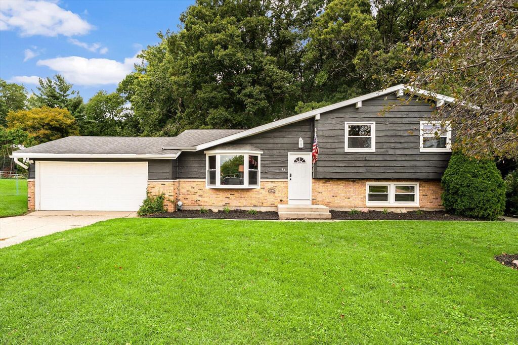 193 Lantern Drive Nw, Comstock Park
