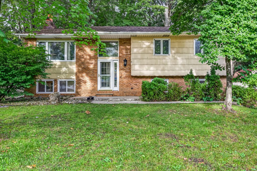 991 Cheboygan Drive, Muskegon