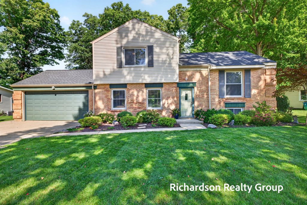 15937 Obrien Court, Grand Haven