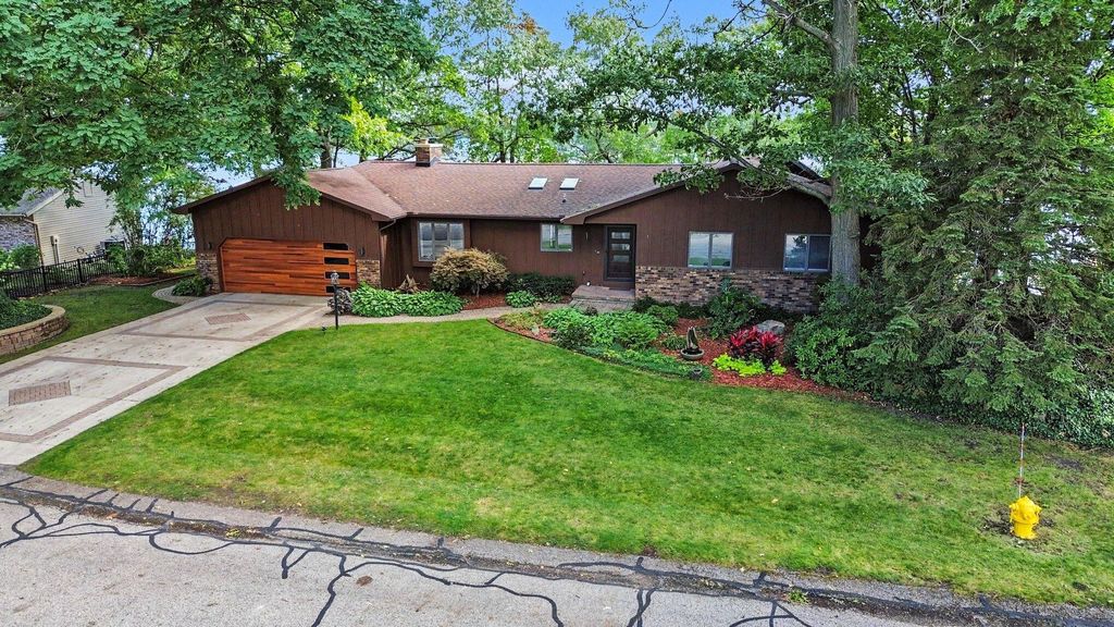 16061 Harbor View Drive, Spring Lake