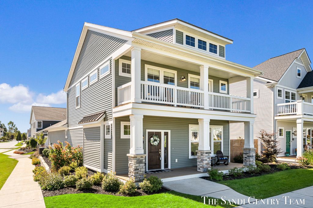 406 W Leland Drive, Whitehall