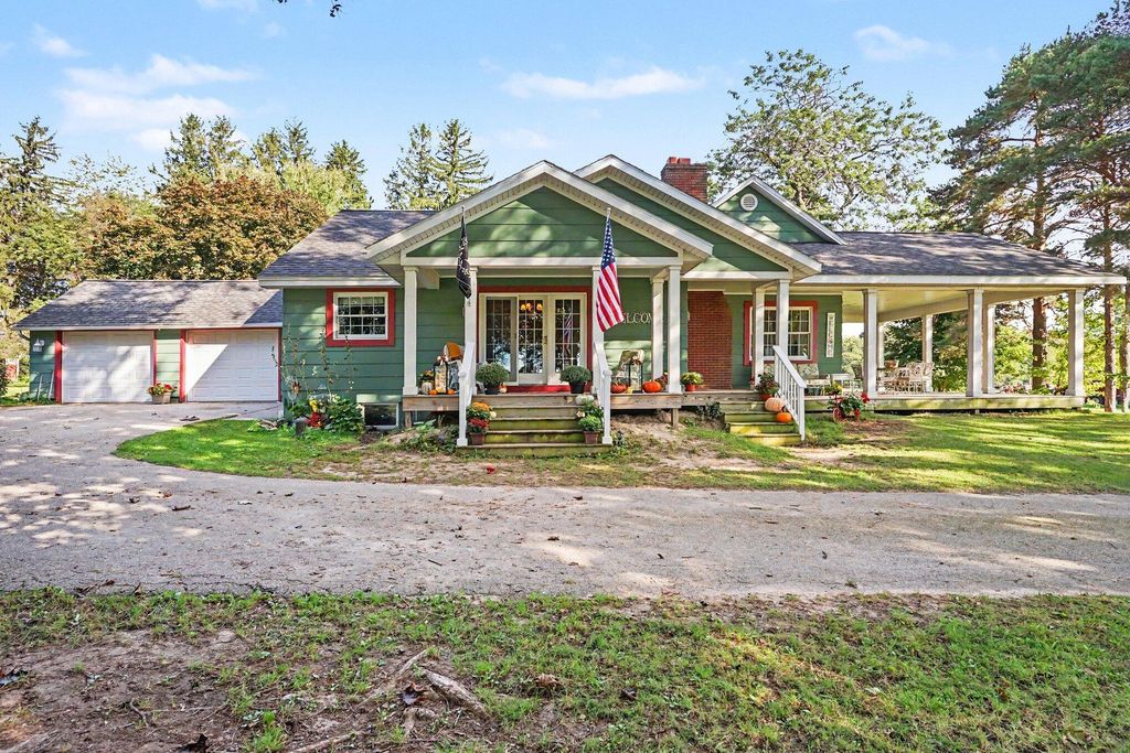10521 Old Highway 99, Montague