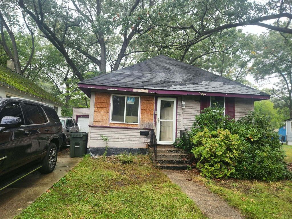 1937 Superior Street, Muskegon