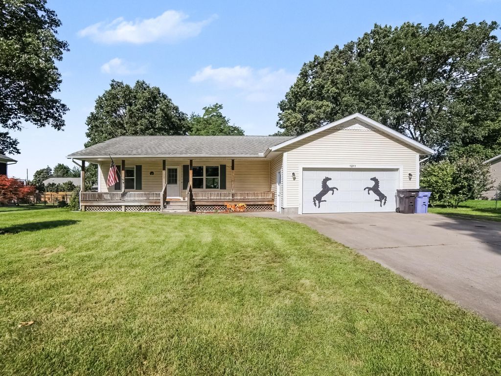 1211 Woodcrest Street, Muskegon