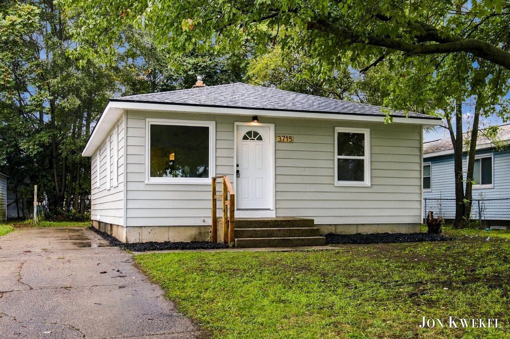 3715 Flamingo Avenue Sw, Wyoming