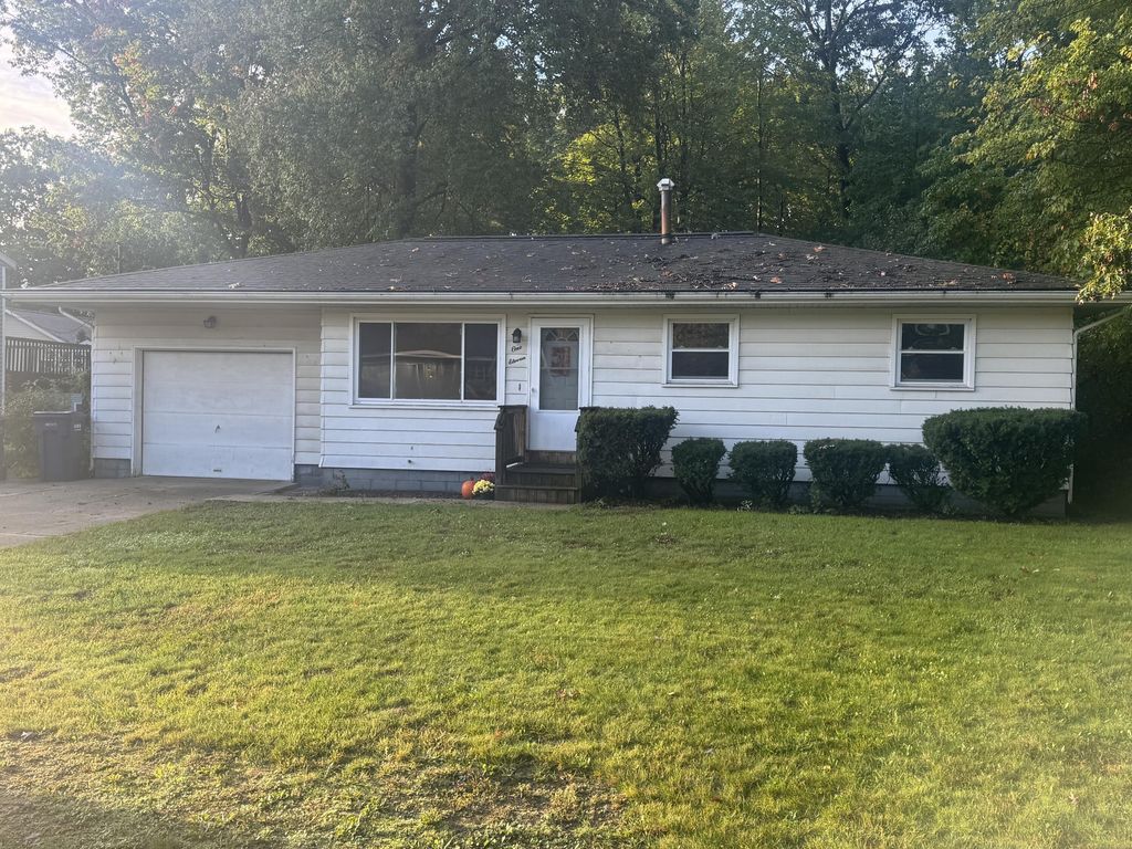 111 W Oak Street, Fruitport