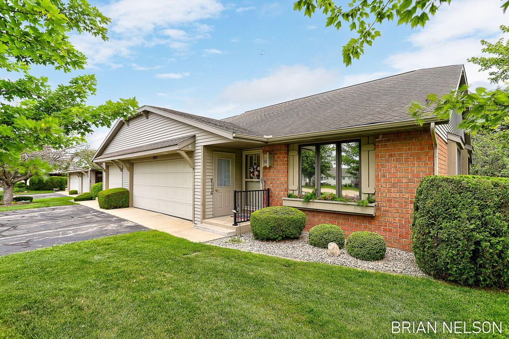 205 Parkside Drive, Zeeland