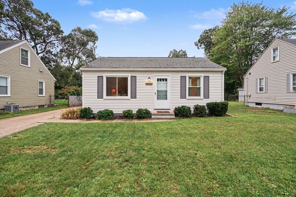 2359 Harding Avenue, Muskegon