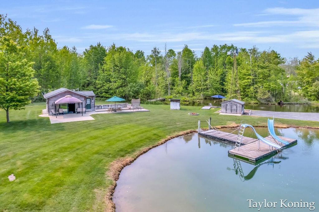 3111 N 128th Avenue, Hart