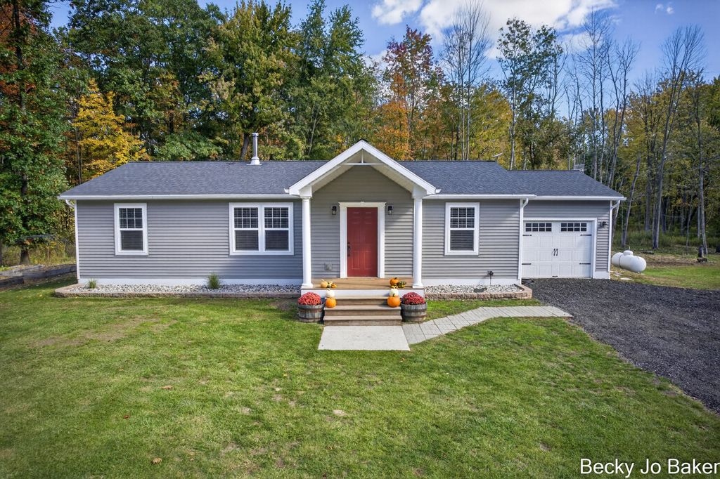 5370 N Alamando Road, Coleman