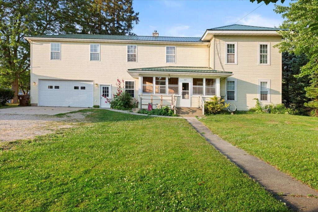 621 S Lincoln Avenue, Cato township