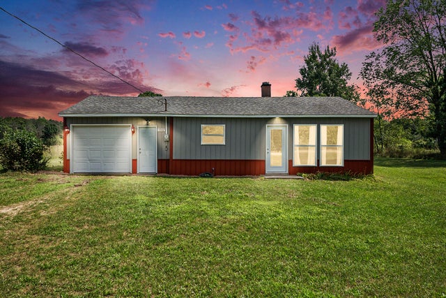 5942 N Woodbridge Road, Merrill township