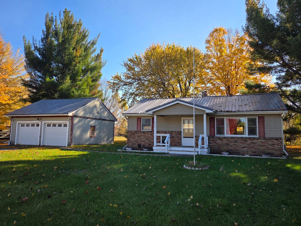 2617 Dale Drive, Belvidere township