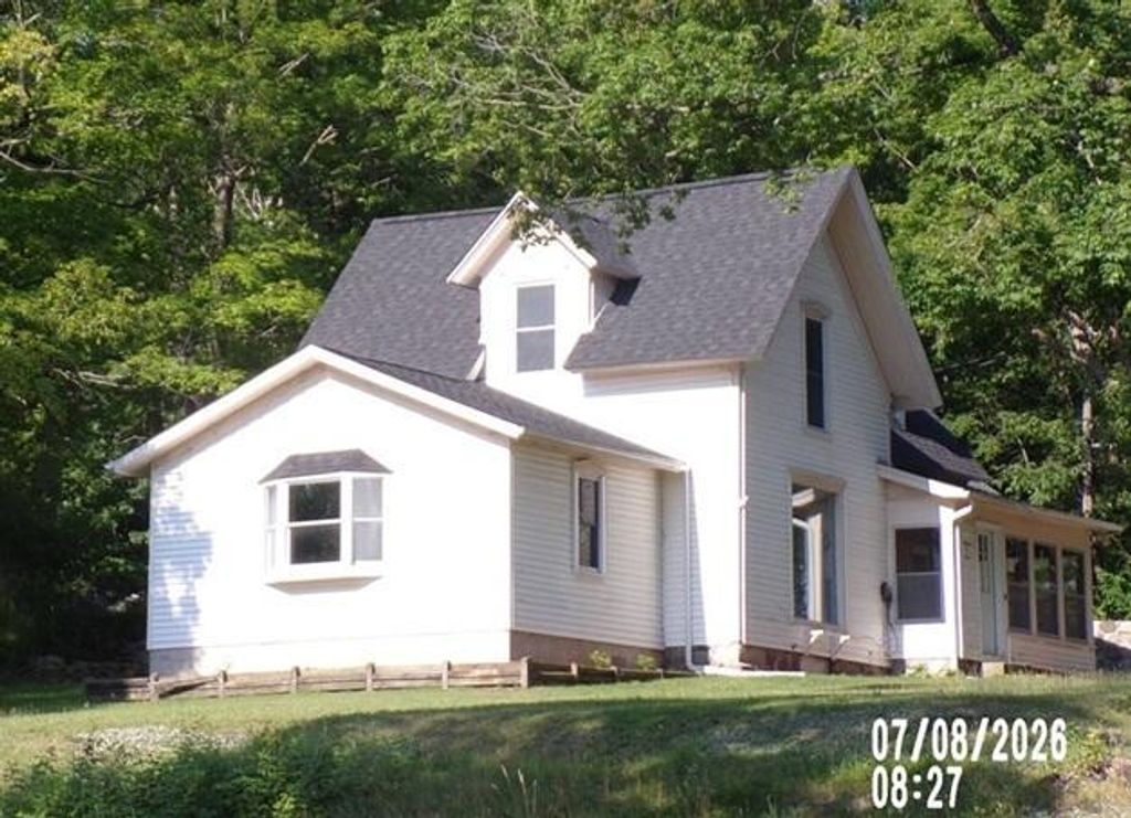 305 W Pine Street, Big Rapids city