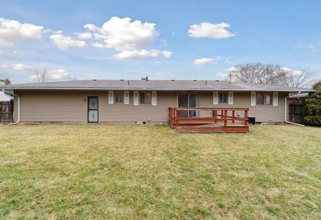 3172 Mysylvia Drive, Buena Vista charter township