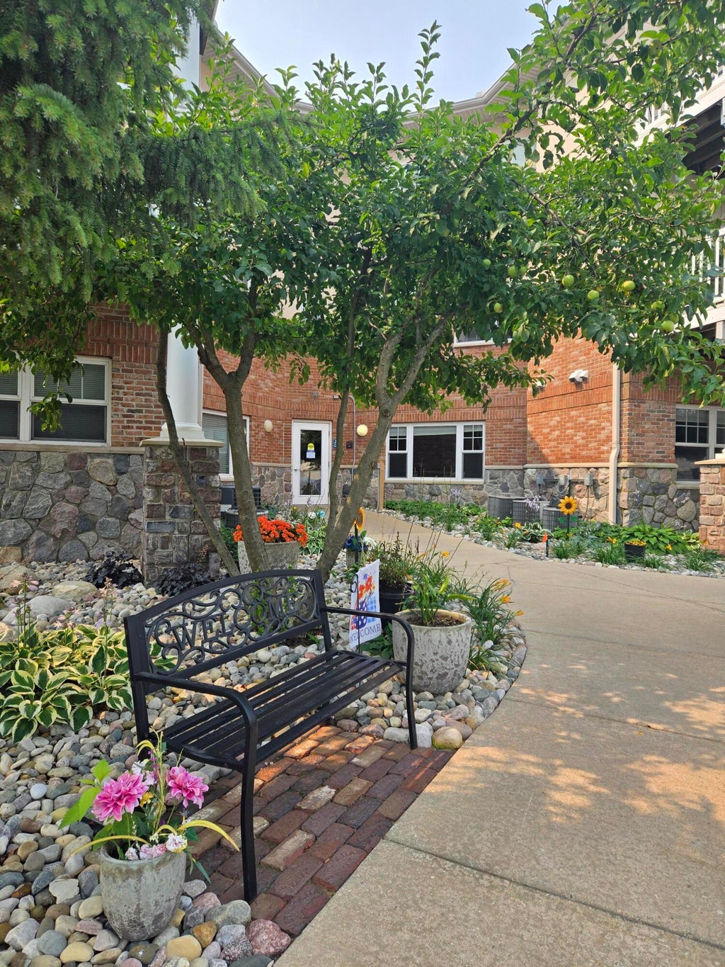 301 N Lake Street Unit: 104, Cadillac city