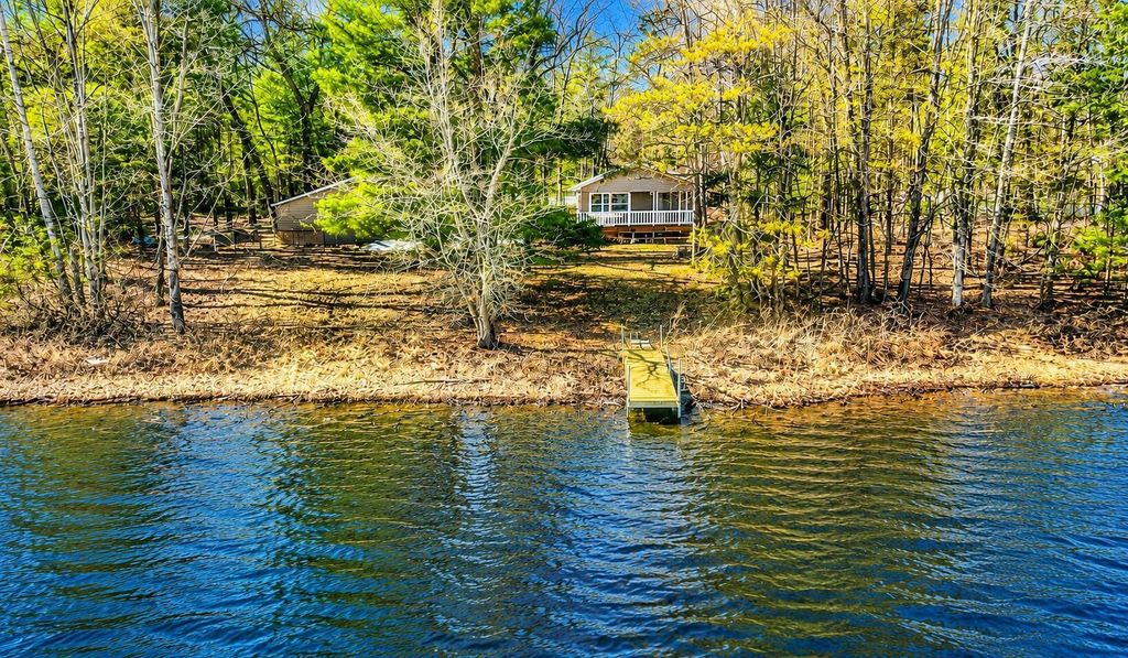 11000 N Wilvan Drive, Lilley township