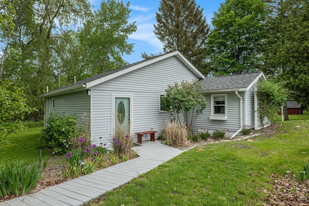 8808 E Pierce Road, Newfield township