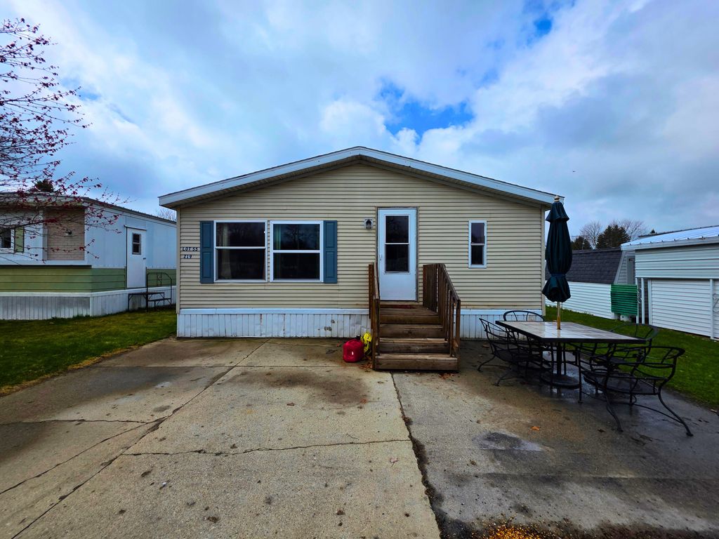 219 Circle Drive, Fremont city